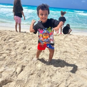 Model wearing a Paw Patrol cartoon team – PoshFashion kidswear collection